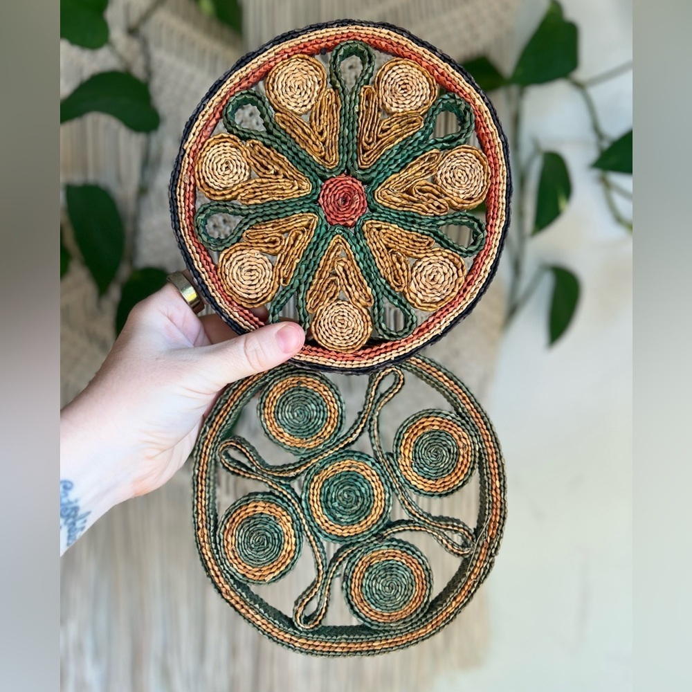 Vintage Woven Straw Trivets Set of 2 Round Boho Raffia Hot Pads Farmhouse Rustic - Picture 11 of 11